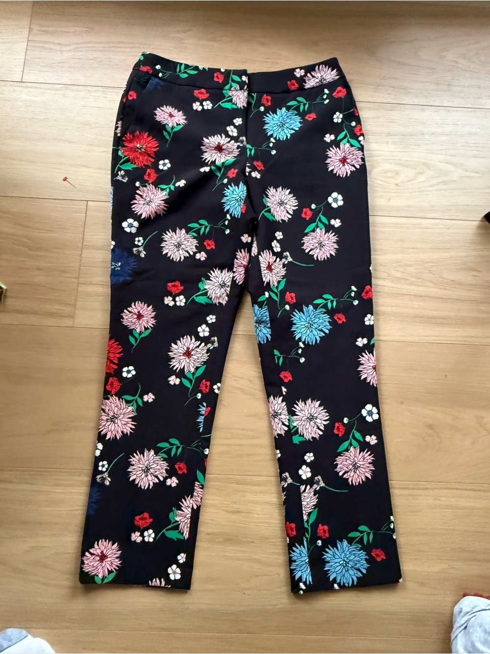 Cynthia Rowley Navy Floral Cropped Ankle Pants